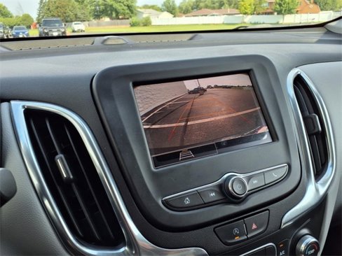 Used 2023 Chevrolet Equinox LS w/ LS Convenience Package image 25