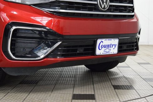 Used 2021 Volkswagen Atlas Cross Sport SEL R-Line image 13