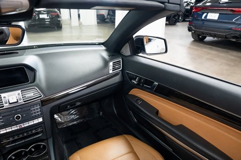 Used 2017 Mercedes-Benz E 550 Cabriolet image 11