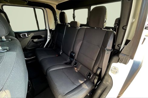 Used 2023 Jeep Gladiator Sport image 27