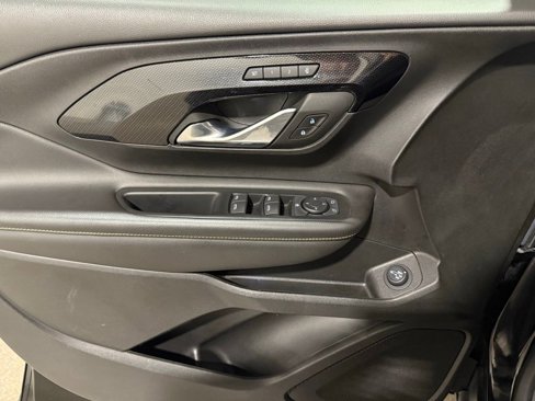 Used 2023 GMC Terrain AT4 image 12
