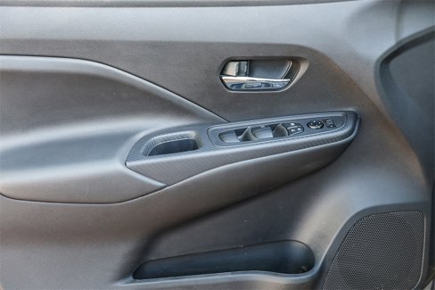 Used 2025 Nissan Versa SV image 20