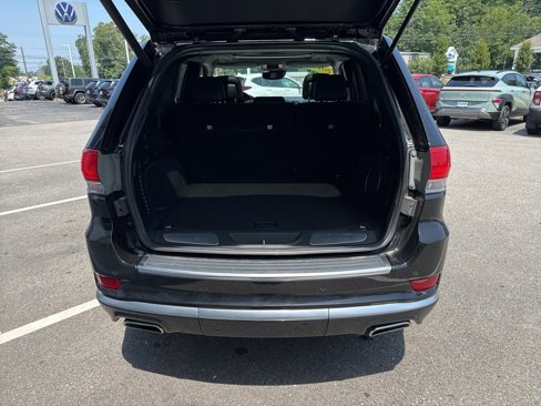 Used 2018 Jeep Grand Cherokee Summit w/ Platinum Series Group image 24