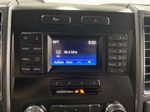 Used 2016 Ford F150 XLT image 17