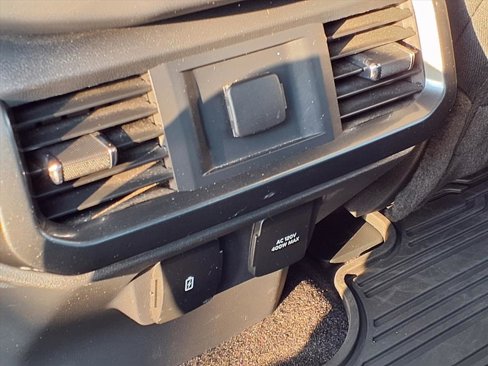Used 2022 Ford F150 XLT w/ Equipment Group 302A High image 13