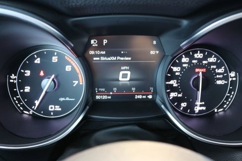 Used 2018 Alfa Romeo Stelvio AWD image 54