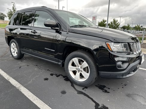 Used 2017 Jeep Compass Sport w/ Power Value Group image 2