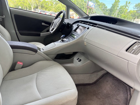 Used 2011 Toyota Prius One image 28