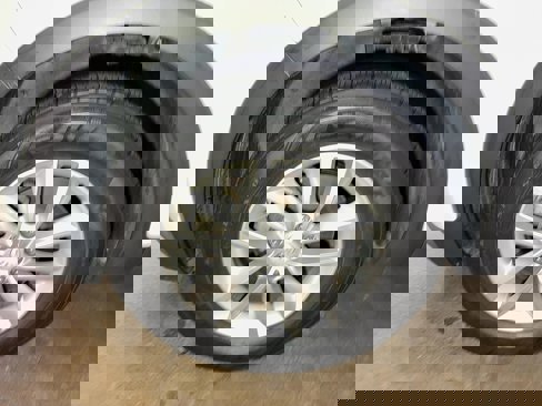 Used 2017 Kia Sorento LX image 93