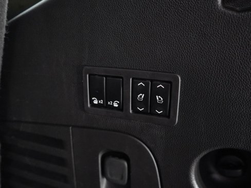 Used 2016 Chevrolet Tahoe LT w/ Luxury Package image 11