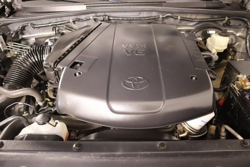 Used 2015 Toyota Tacoma PreRunner image 18