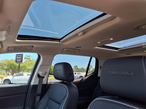 Used 2020 GMC Acadia Denali w/ Denali Ultimate Package image 20