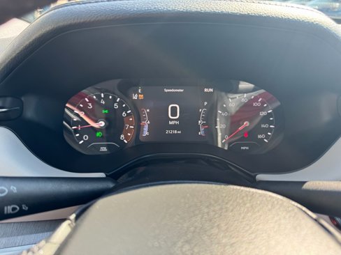 Used 2025 Jeep Compass Limited image 17