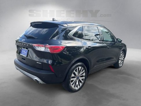 Certified 2021 Ford Escape Titanium image 4