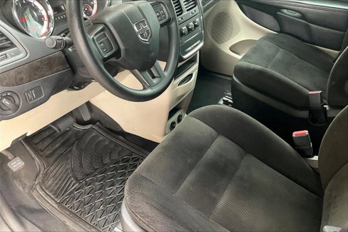 Used 2016 Dodge Grand Caravan American Value Package image 13