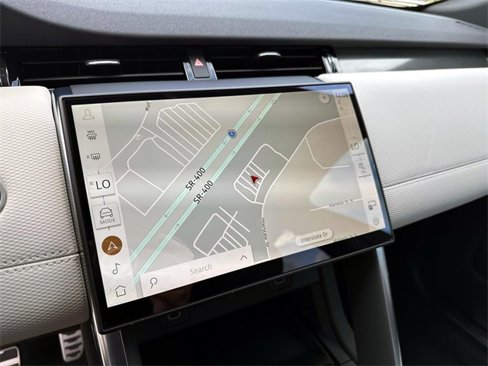 New 2025 Land Rover Discovery Sport Dynamic SE image 21