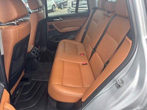 Used 2017 BMW X3 xDrive28i image 11
