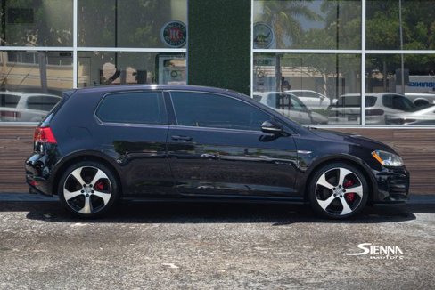Used 2015 Volkswagen GTI SE image 2