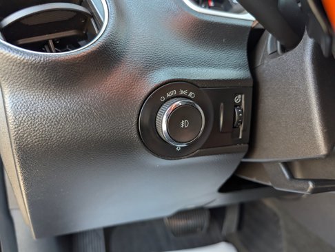 Used 2011 Chevrolet Camaro LT image 16