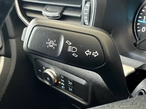Used 2022 Ford Explorer XLT w/ Equipment Group 202A image 35
