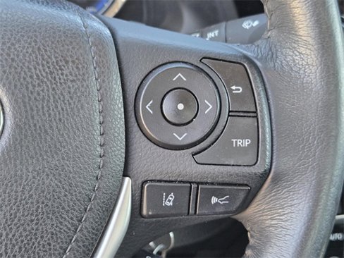 Used 2017 Toyota Corolla SE image 23