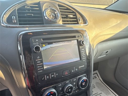 Used 2017 Buick Enclave Premium image 24
