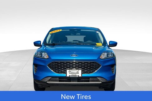 Used 2021 Ford Escape SE image 2