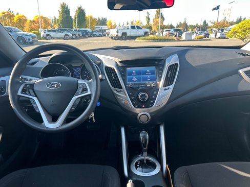 Used 2016 Hyundai Veloster image 5