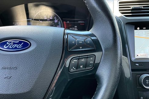 Used 2018 Ford Explorer XLT w/ Equipment Group 202A image 22