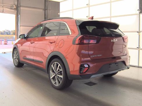 Used 2022 Kia Niro Touring Special Edition image 7