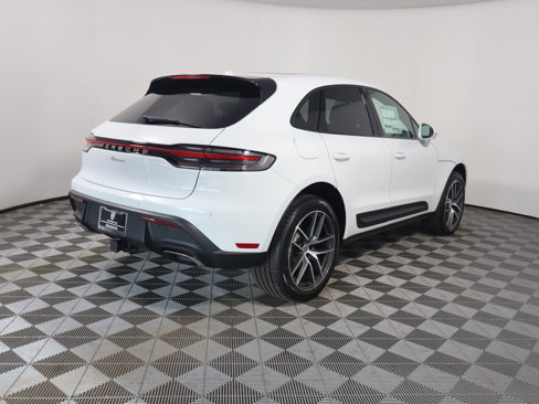 New 2025 Porsche Macan image 7