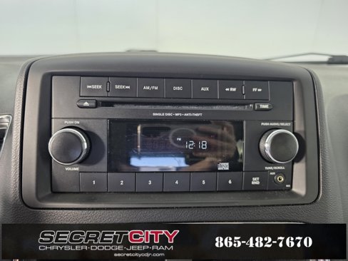 Used 2013 Dodge Grand Caravan SE image 20