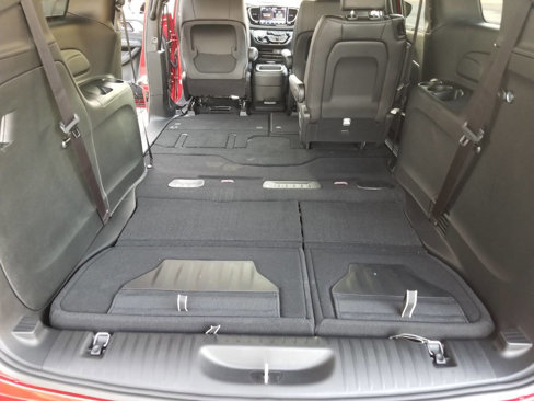 New 2026 Chrysler Voyager LX image 25
