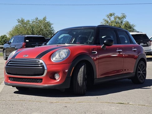 Used 2016 MINI Cooper 4-Door Hardtop image 18
