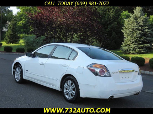 Used 2010 Nissan Altima Hybrid Sedan image 10