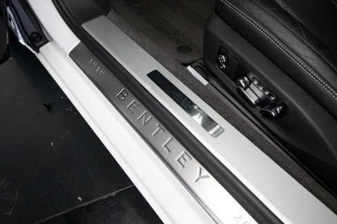 Used 2020 Bentley Continental GT V8 image 34