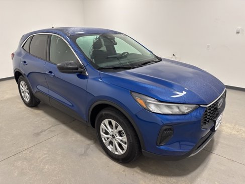 Used 2023 Ford Escape Active w/ Tech Pack #1 image 3