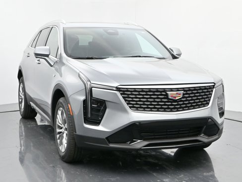 New 2025 Cadillac XT4 Premium Luxury w/ Cold Weather Package image 8