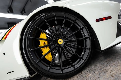 Used 2015 Ferrari F12 Berlinetta image 10