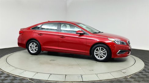 Used 2017 Hyundai Sonata SE w/ Cargo Package image 1
