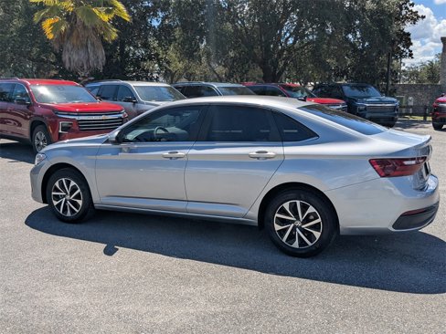 Used 2023 Volkswagen Jetta S image 5