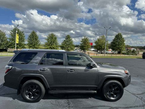 Used 2015 Toyota 4Runner SR5 Premium image 6