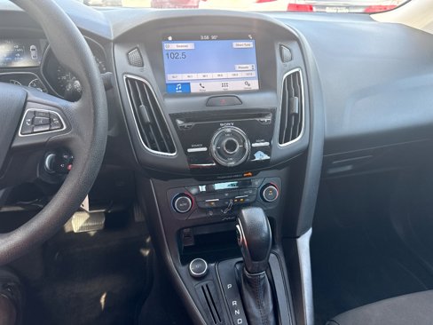 Used 2017 Ford Focus SEL w/ Interior Protection Package image 12