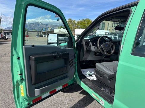 Used 2015 Ford F550 4x4 Crew Cab Super Duty image 9