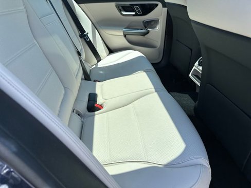 Used 2025 Mercedes-Benz C 300 Sedan image 30