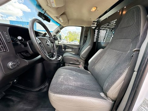 Used 2021 GMC Savana 2500 w/ Driver Convenience Package image 19