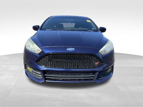 Used 2016 Ford Focus ST image 2