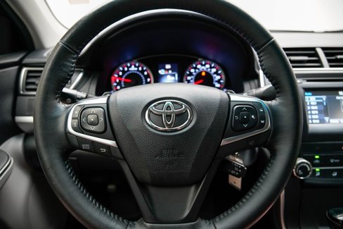 Used 2016 Toyota Camry SE image 14