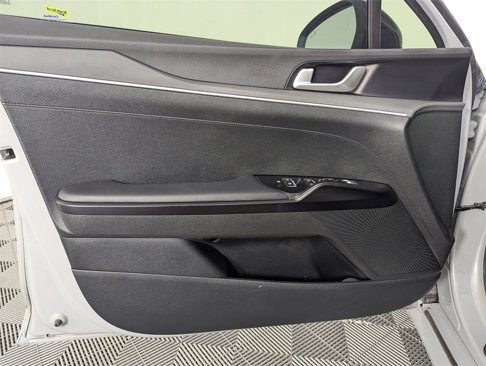 Used 2024 Kia K5 GT-Line image 17