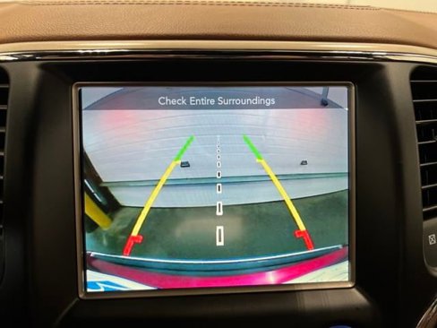 Used 2017 Jeep Grand Cherokee Summit image 14